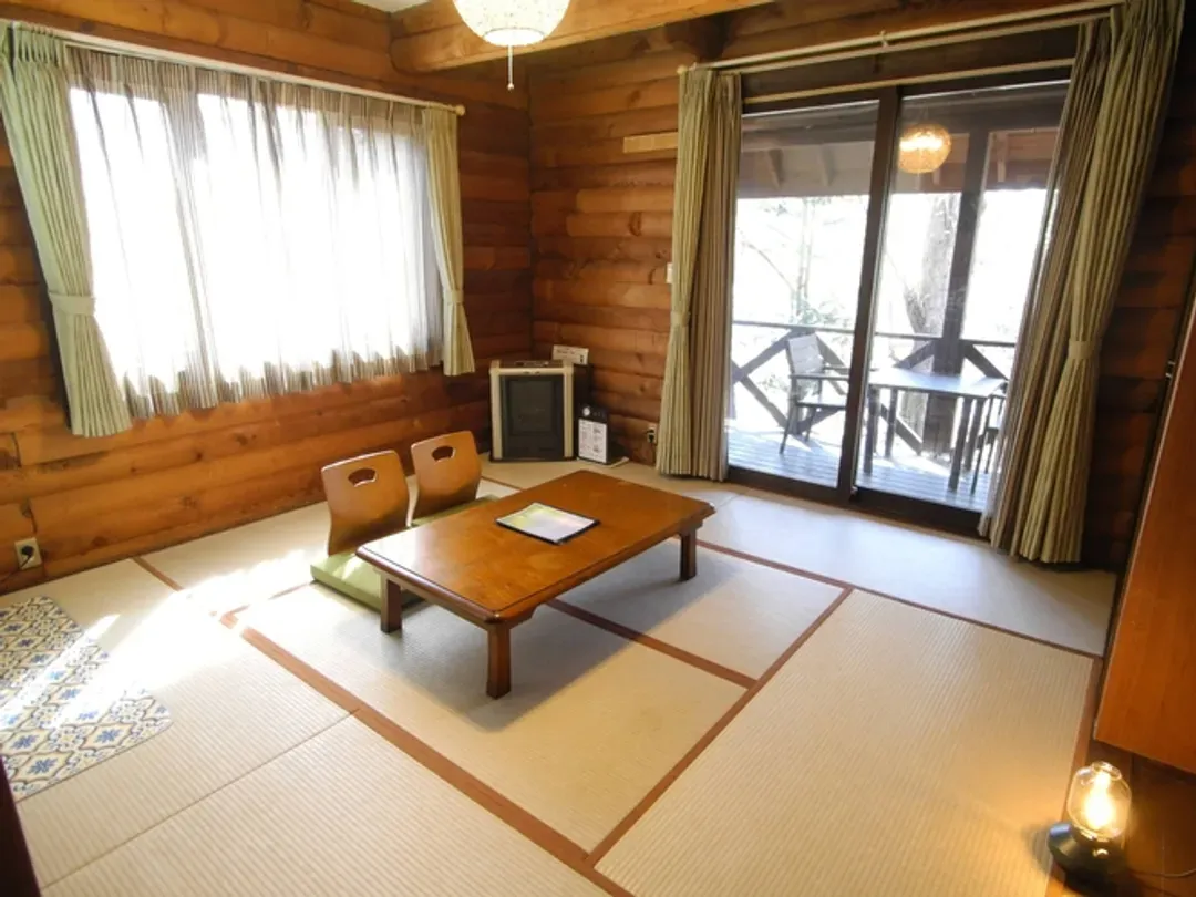輕井澤小木屋飯店鹽澤之森｜輕井澤站開車8分/近輕井澤繪本之森美術館