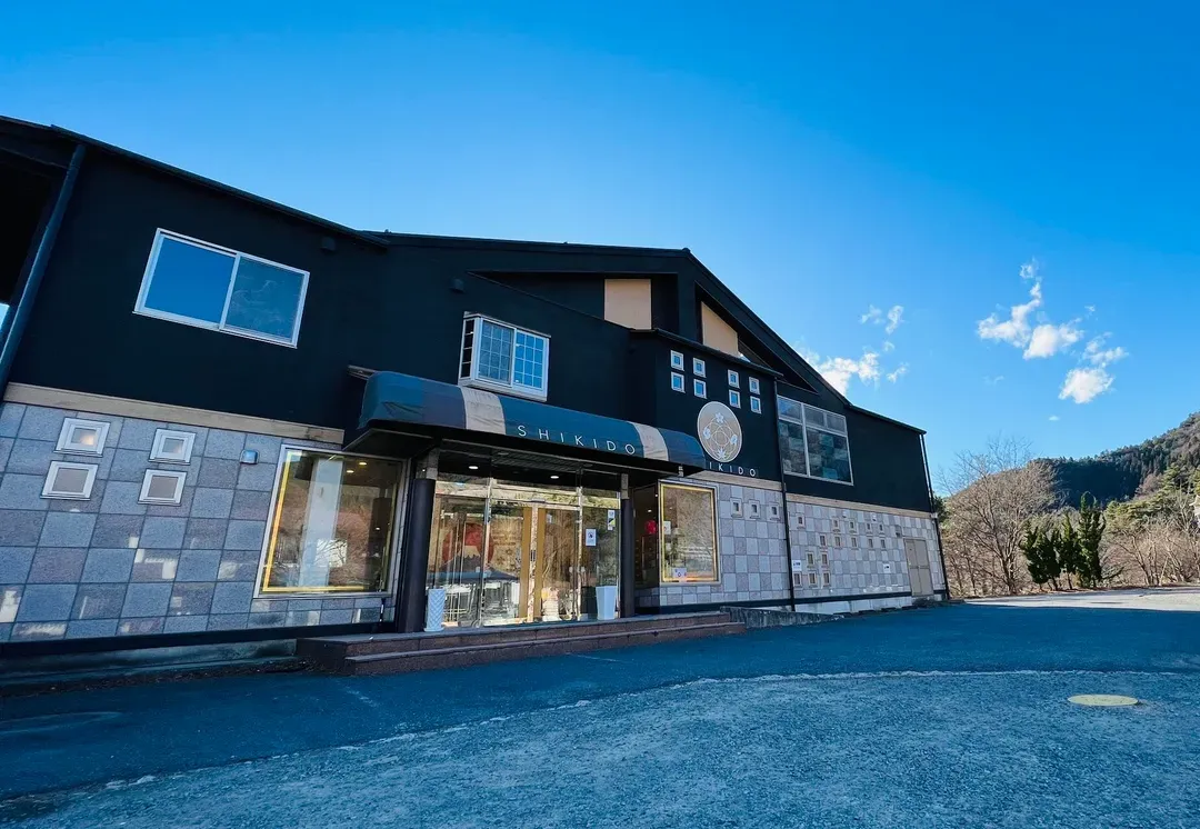 【富士山賞景購物一日遊】河口湖．四季堂抹茶體驗．御殿場OUTLET｜新宿出發-6