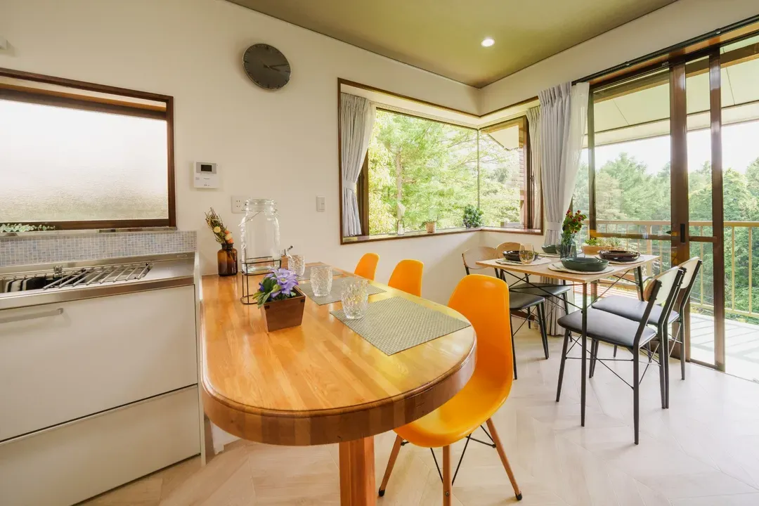 R-house 忍野村旅居