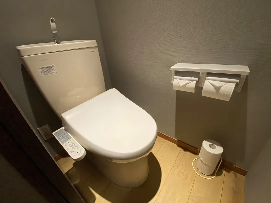 トイレは設備は２つございますので安心！