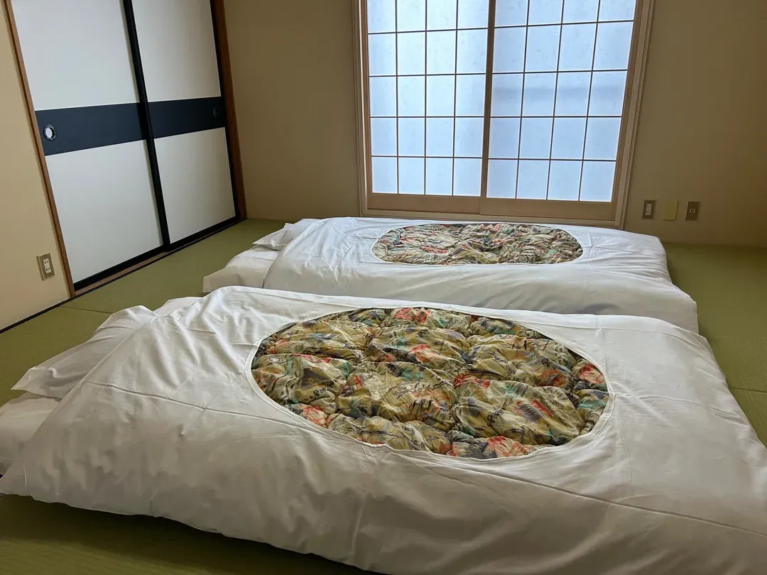 A guesthouse for groups and families-5