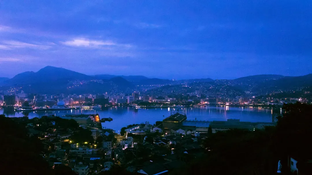 長崎花園露臺渡假飯店｜稲佐山夜景/露天泳池/來往長崎車站免費接駁