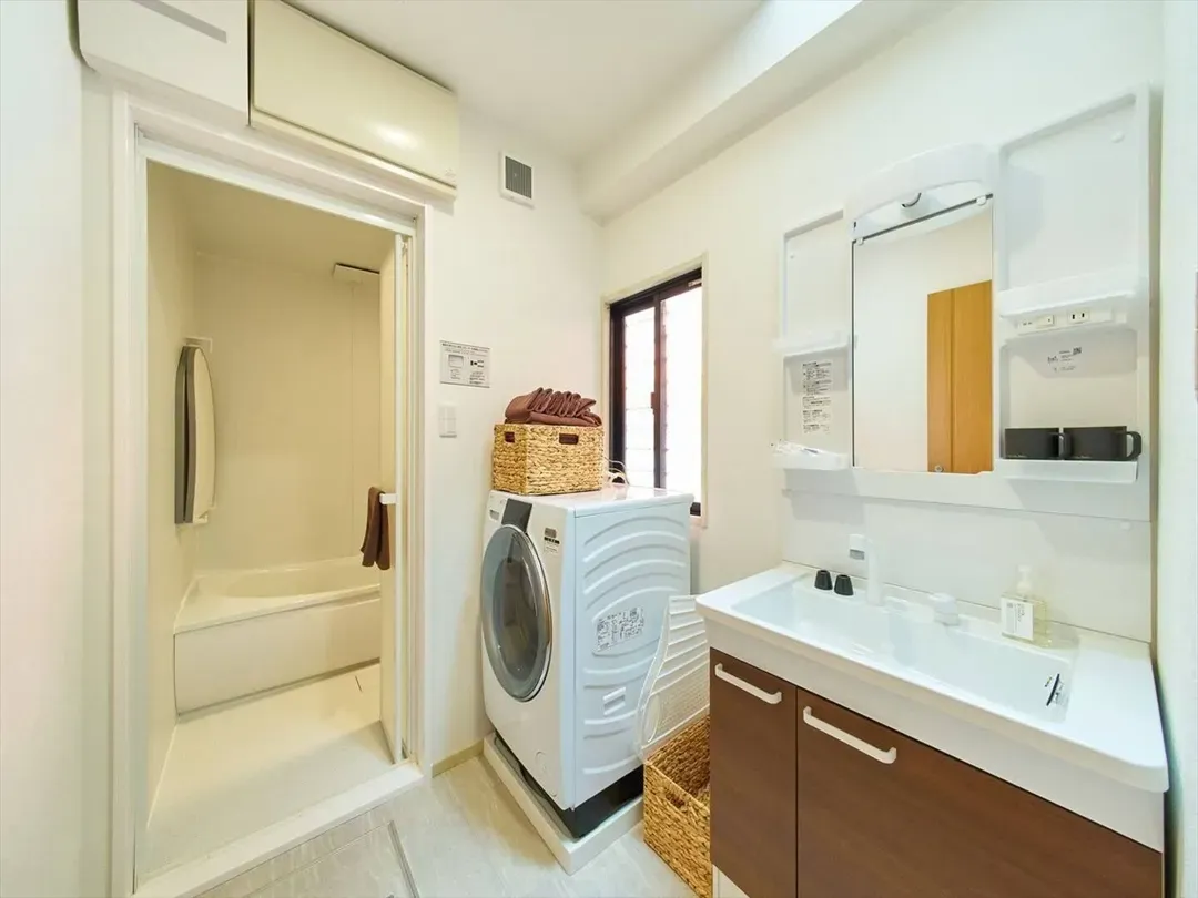 3km from Haneda Airport(6min)/4min walk to the nearest station/Japanese-style villa1F!