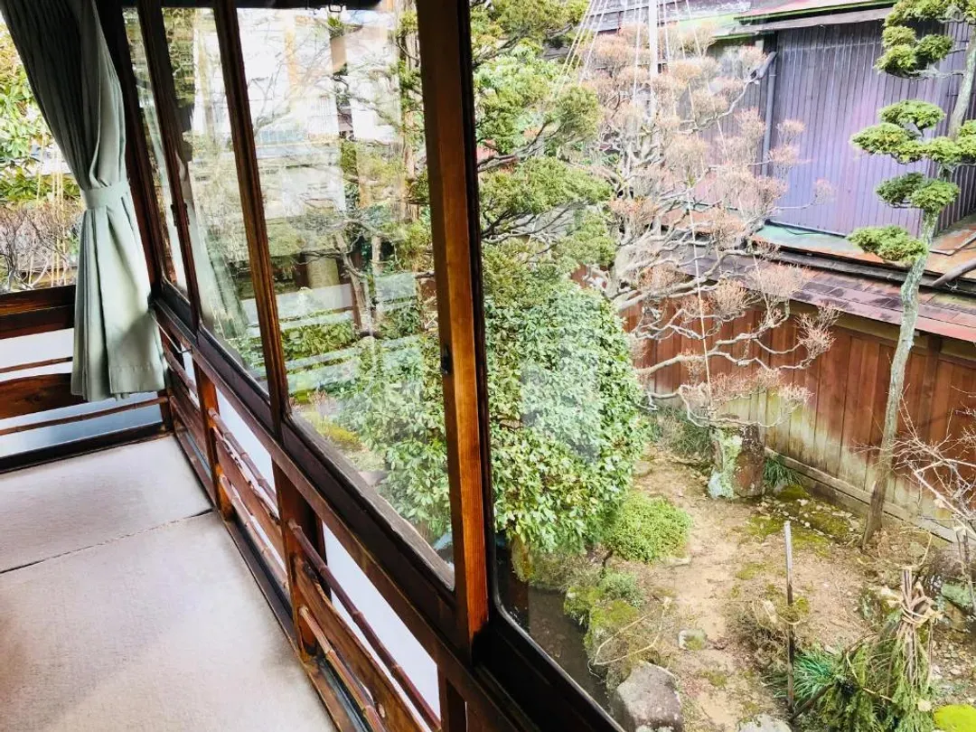 卡米那卡旅館｜有形文化財/高山站徒步3分/三町古建築保存區徒歩7分