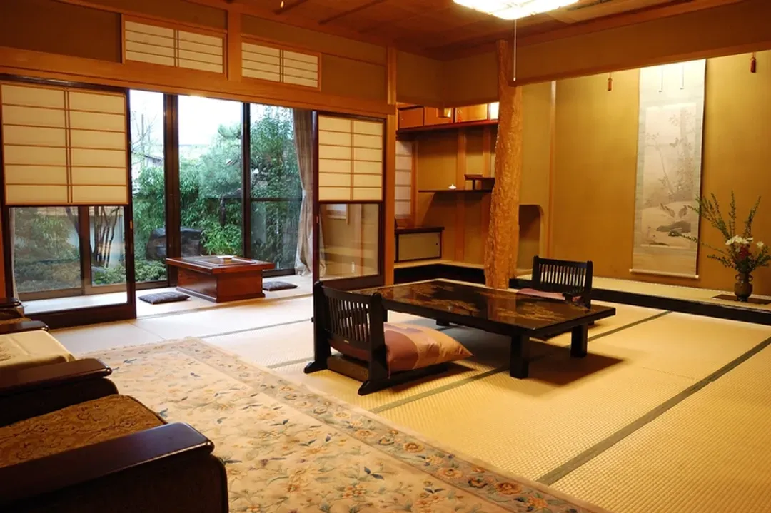 料亭旅館 八三館｜飛驒古川徒步7分/瀨戶川和白壁土藏街徒步5分