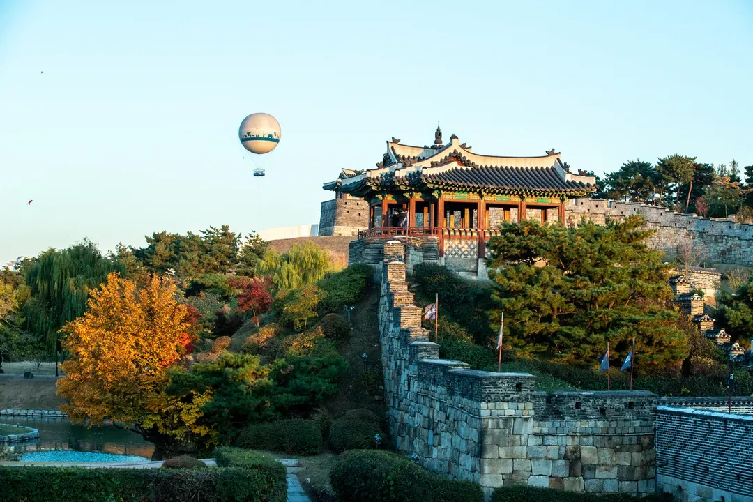 水原華城