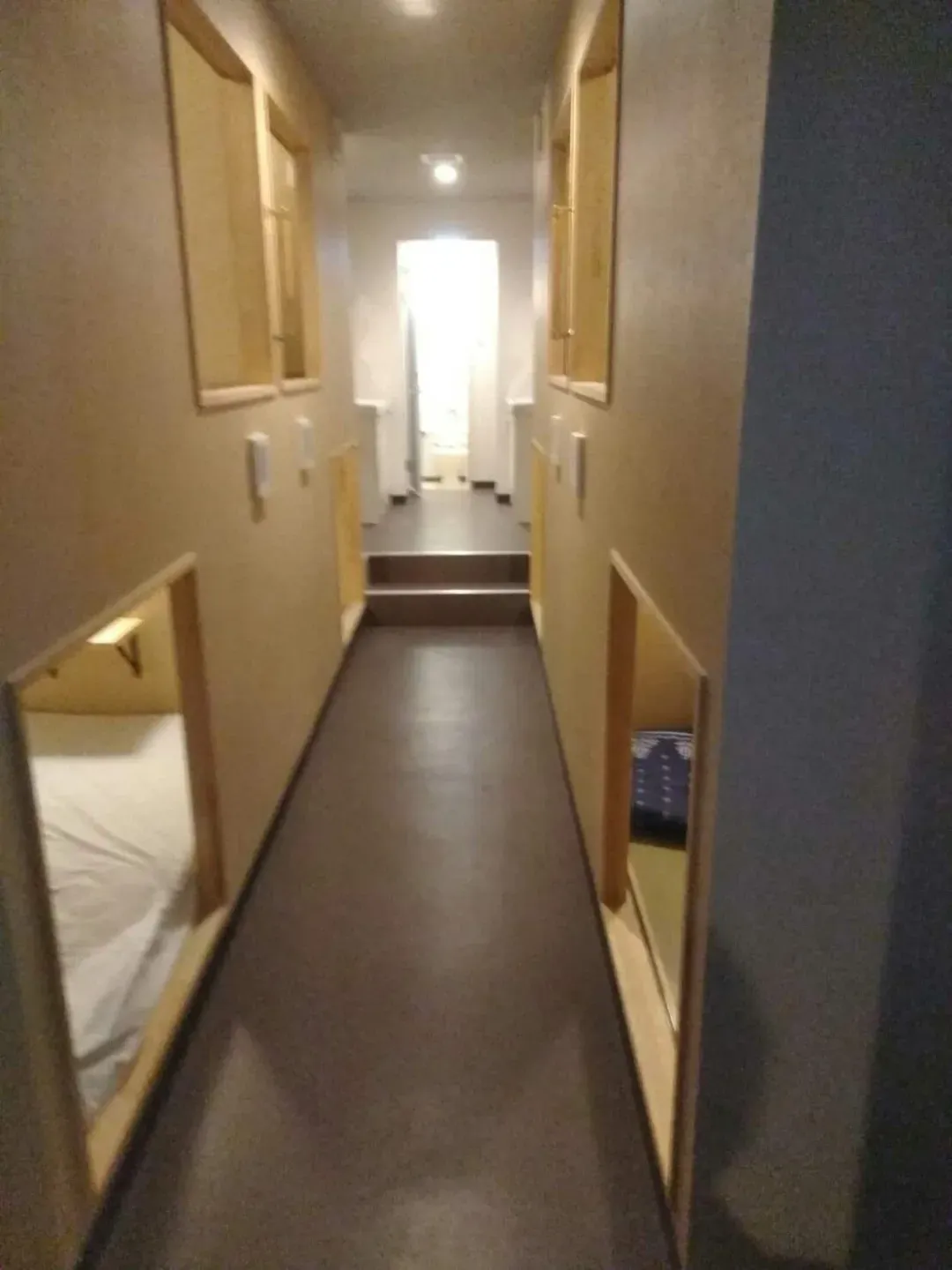 【男性專用宿舍】石垣島的旅館/新石垣機場25分鐘車程！提供共用廚房和休息區／免費桑拿設施！