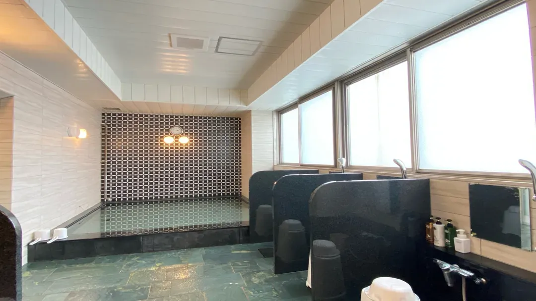 APA飯店 丸龜站前大通 |  丸龜站步行 7 分鐘