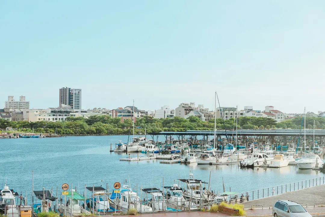 運河十六 海港景觀旅宿