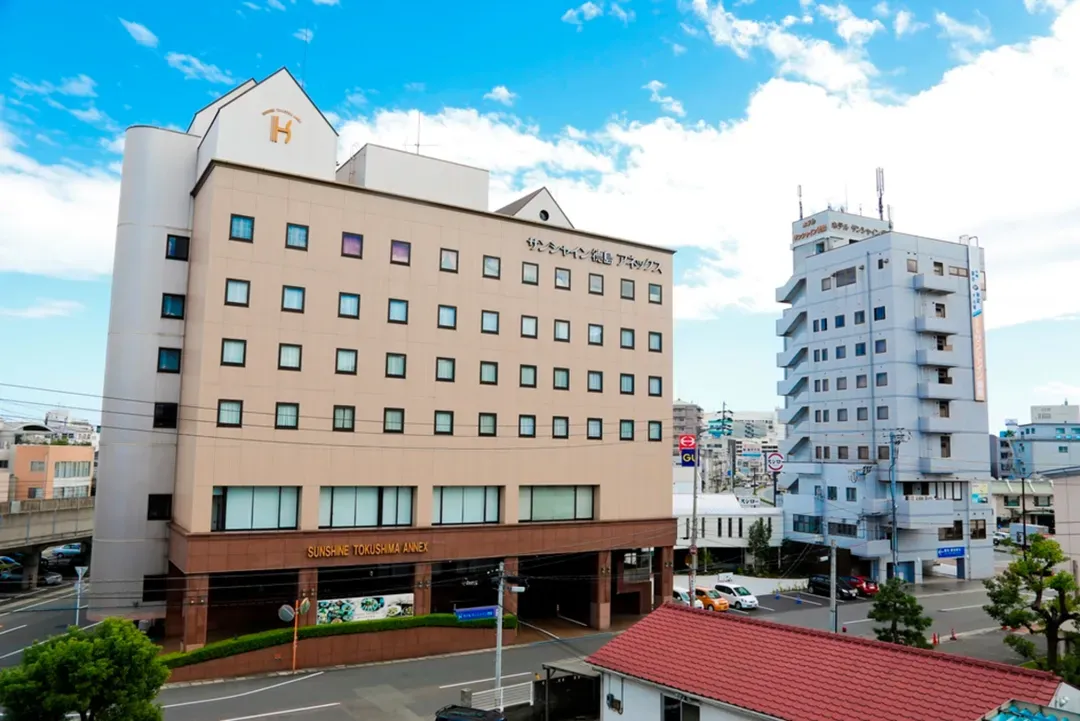 德岛阳光饭店｜德岛站徒步10分/德岛城迹徒步18分/免费德岛站接送服务