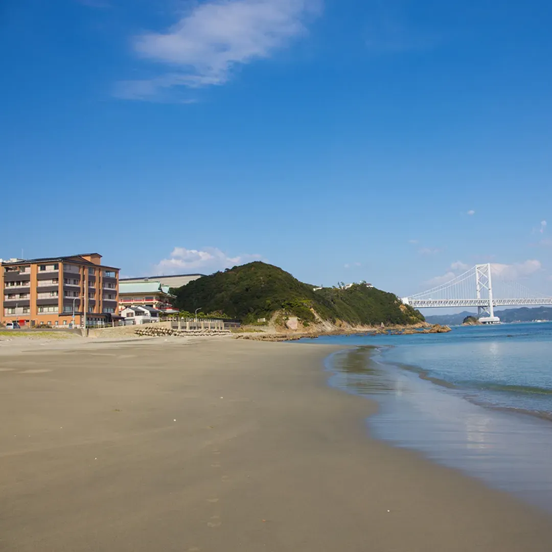 鳴門海月別亭 鯛丸海月海濱飯店｜鳴門站開車13分/大塚國際美術館徒步3分/鳴門站免費接送服務