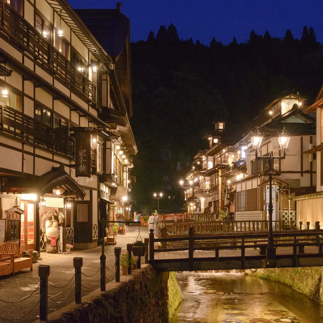 山形国际饭店｜JR山形站步行8分/山形城迹开车9分/诹访神社步行11分
