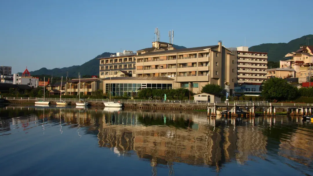 滋賀縣-雄琴溫泉 琵琶湖綠水亭飯店|雄琴溫泉車站接駁服務/大浴場/部分房型有附露天風呂