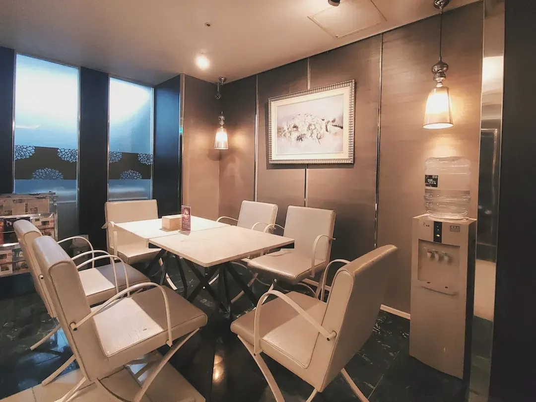 Lobby sitting area