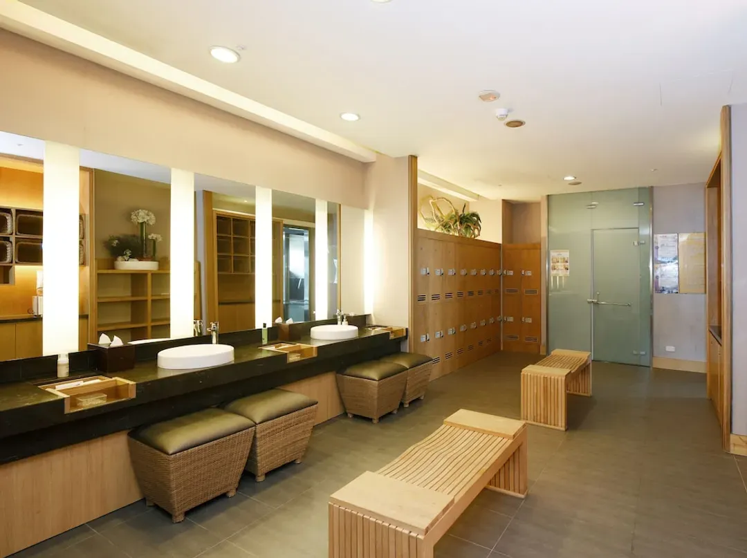 Steam room