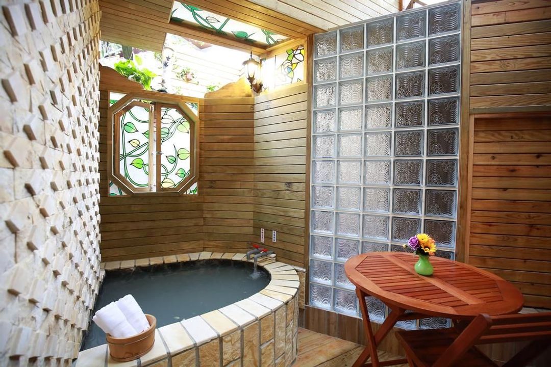 포에닉스 파빌리온 핫 스프링 호텔 Phoenix Pavilion Hot-Spring Hotel