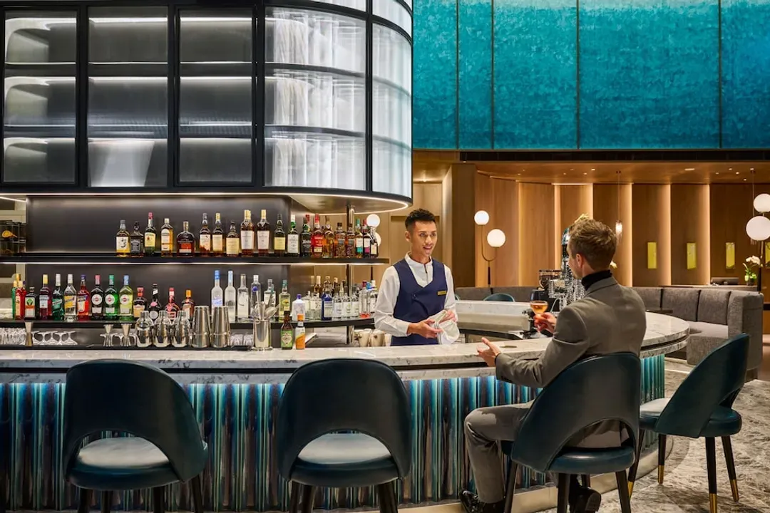 Lobby lounge
