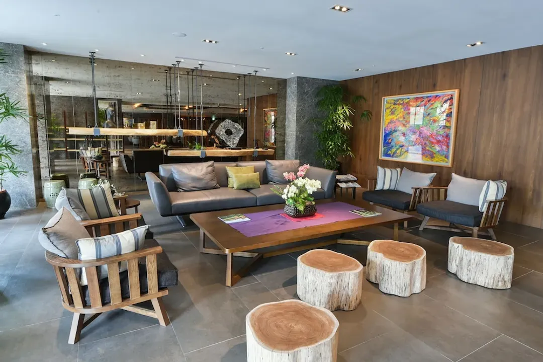 Lobby sitting area