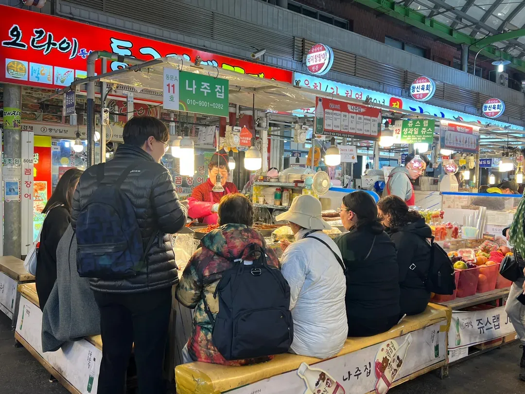 廣藏市場內部