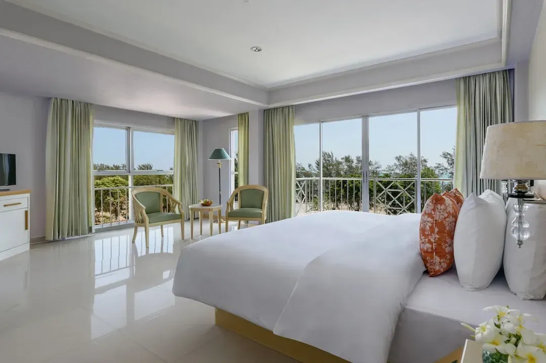 班武里府-Seapine Beach Golf and Resort Hua Hin
