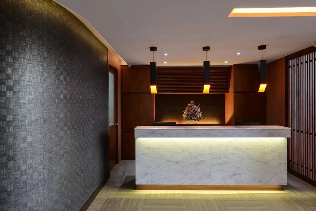 Check-in/check-out kiosk