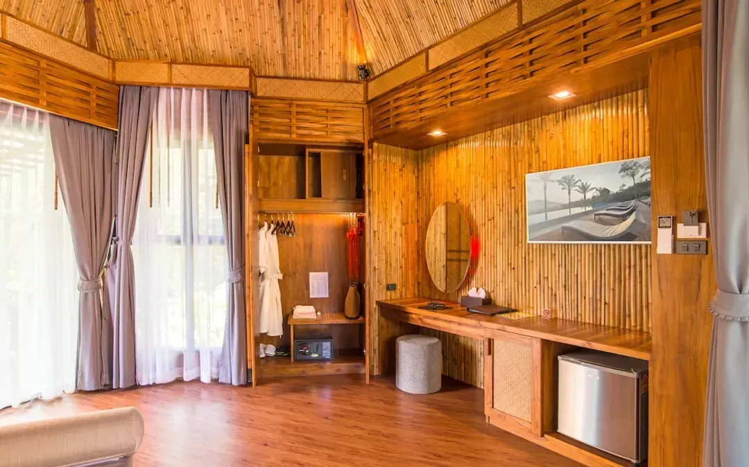Room amenity