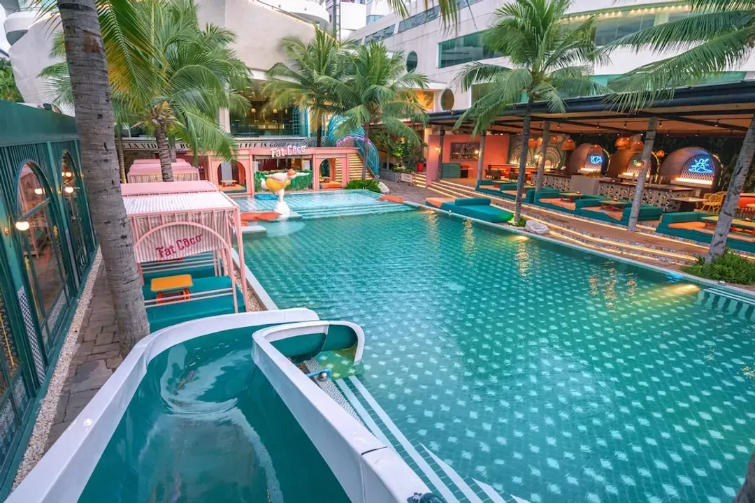 Chonburi-The Cruise Hotel