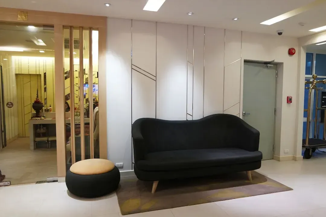 Lobby sitting area