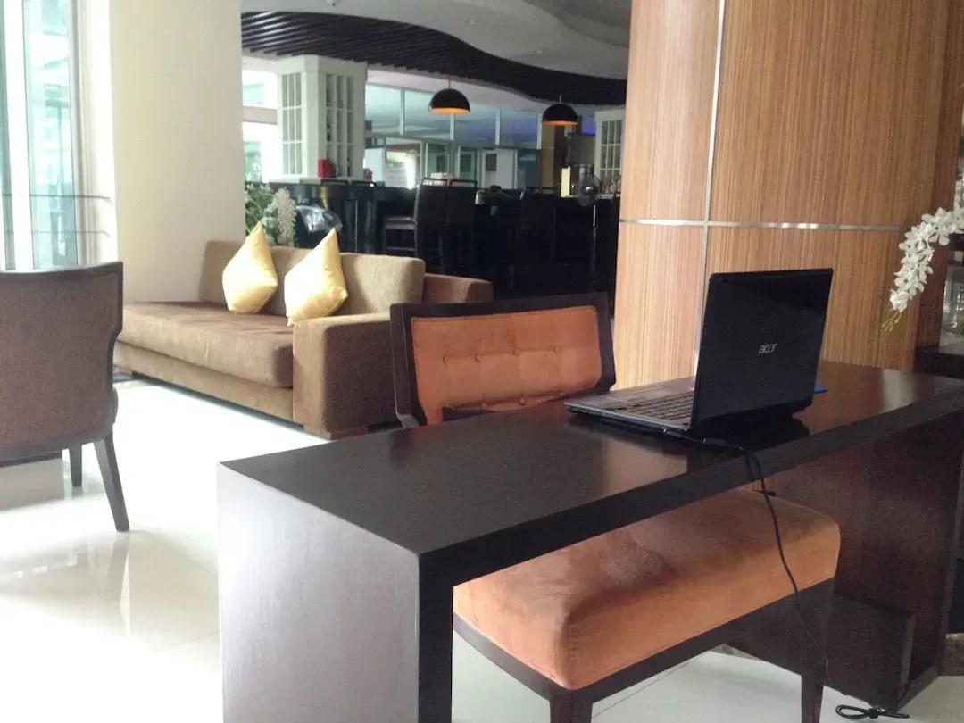 Concierge desk