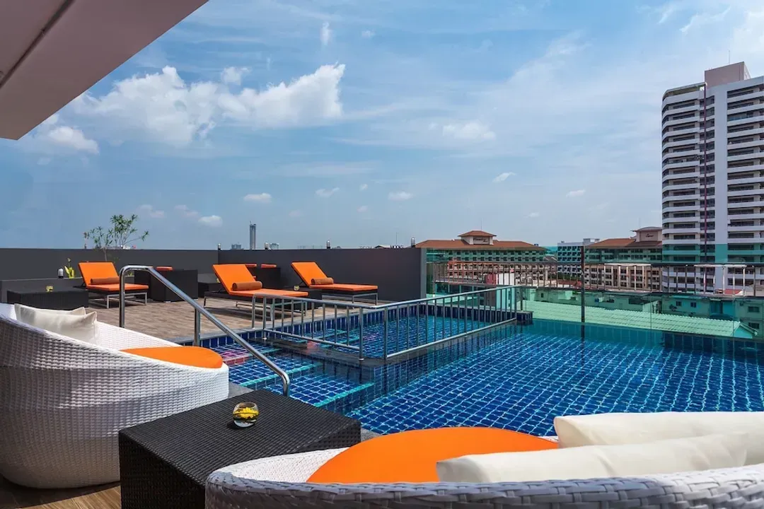 Rooftop pool
