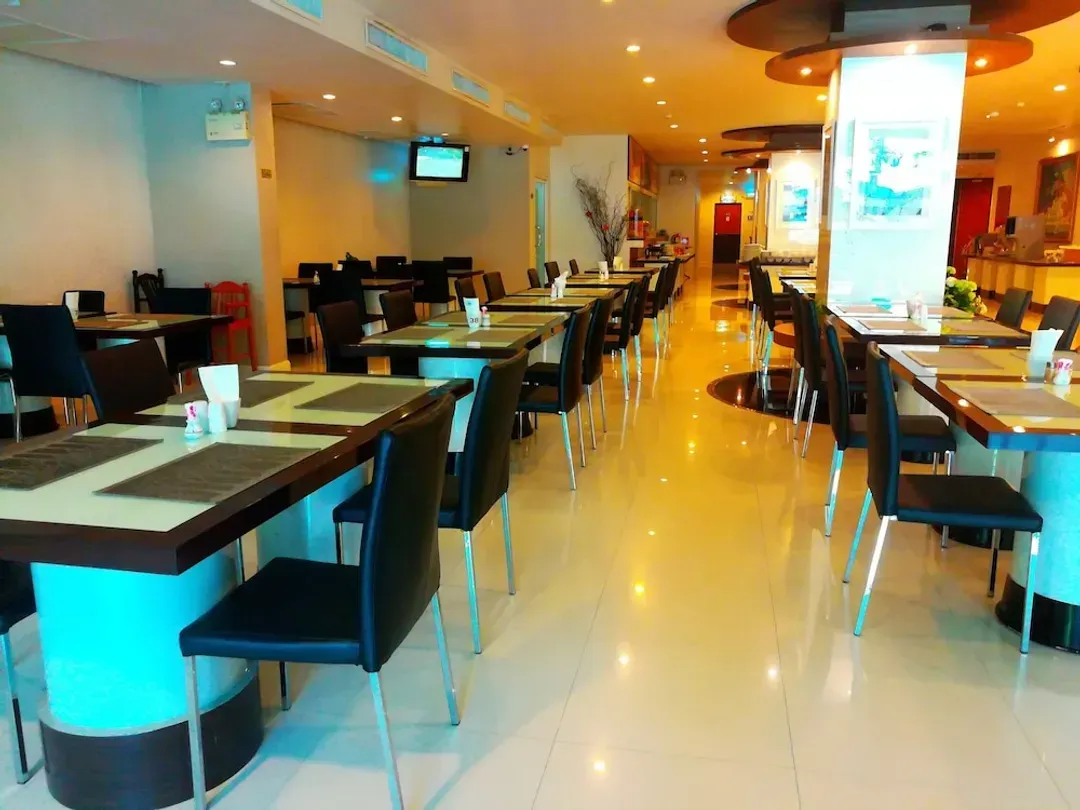 Food court