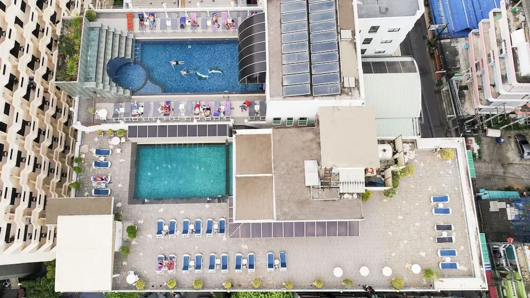 Rooftop pool
