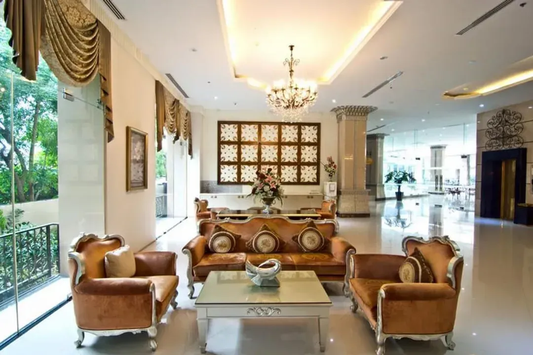 Lobby sitting area