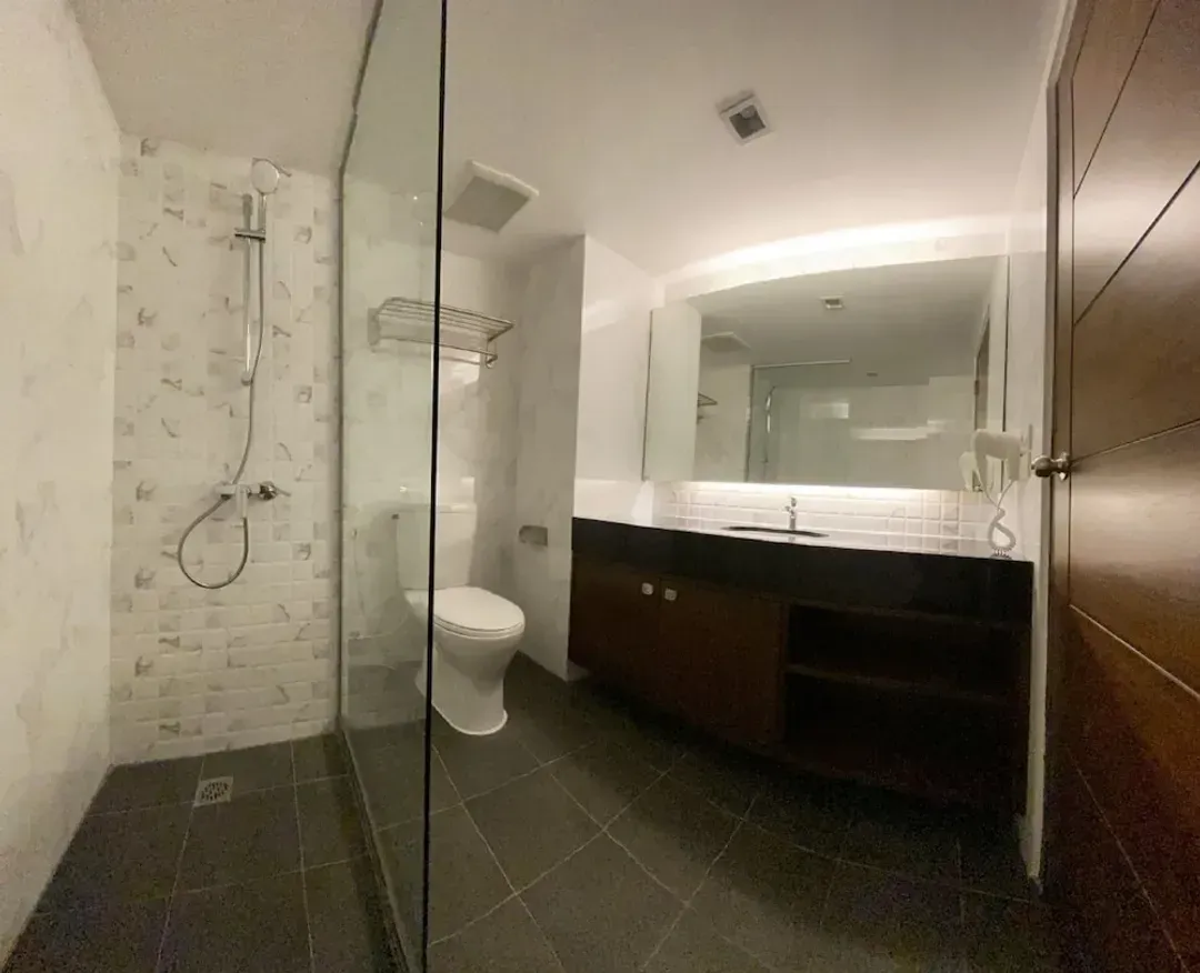 Bathroom shower