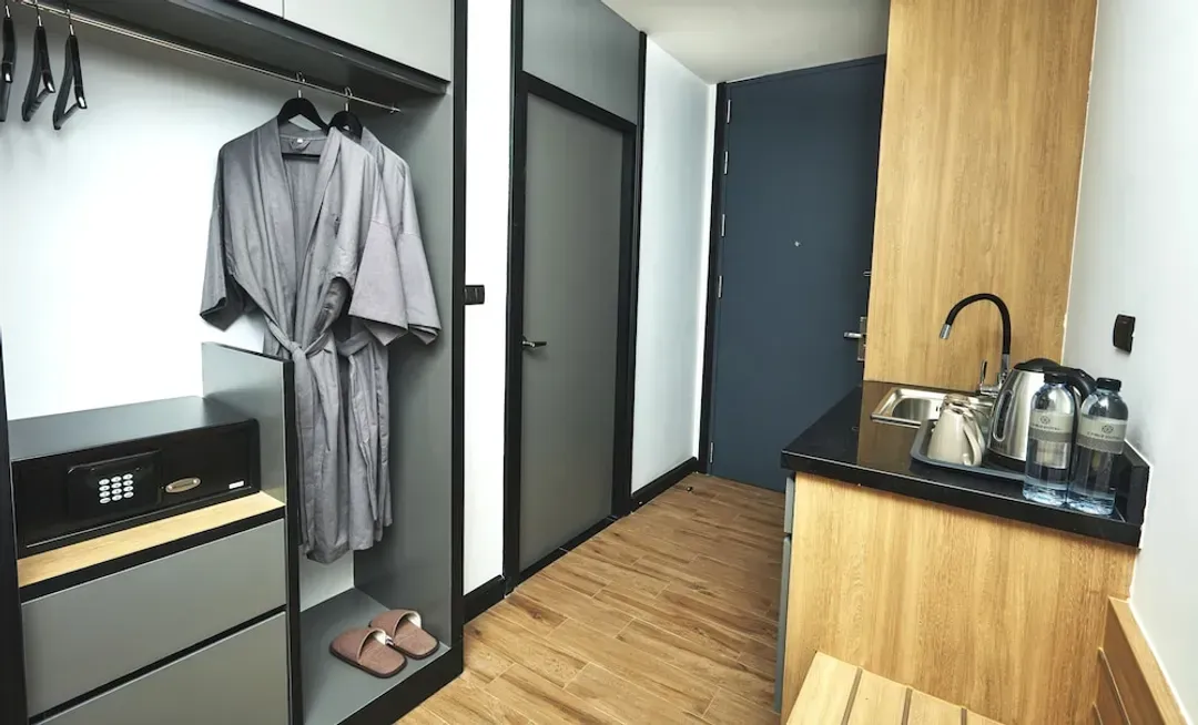 Room amenity