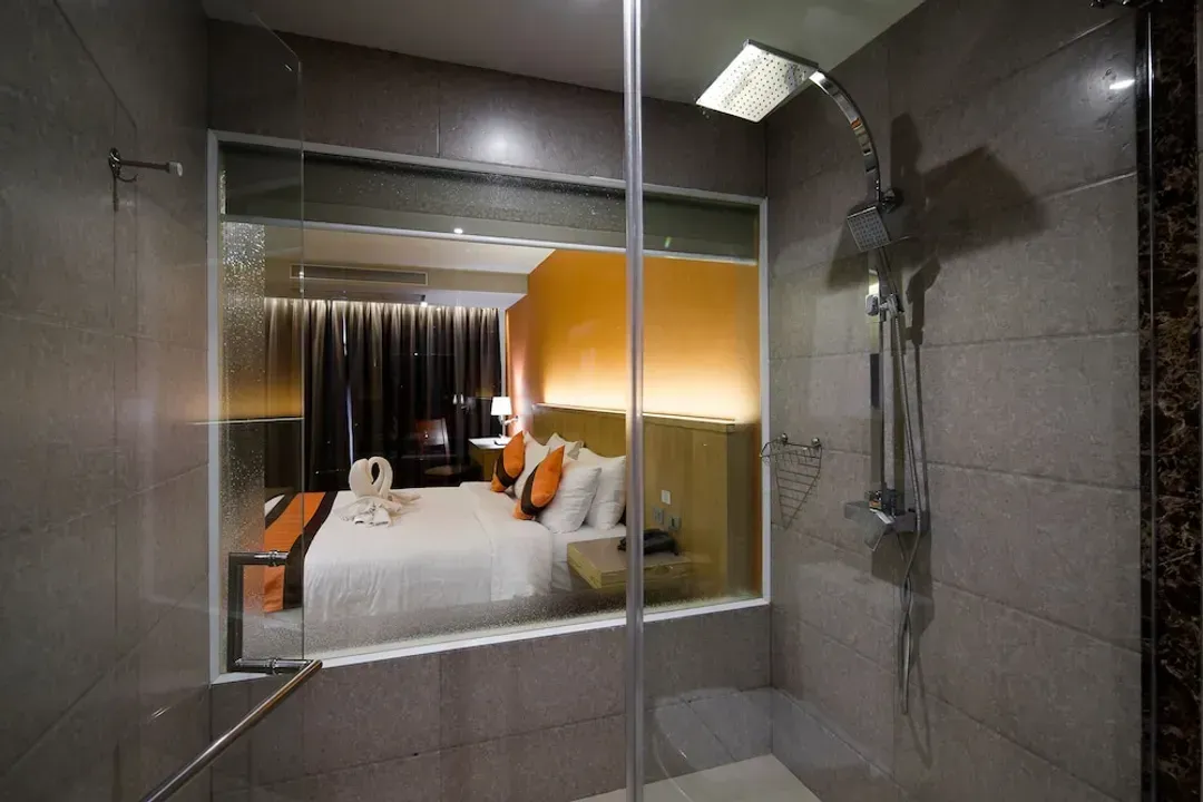 Bathroom shower