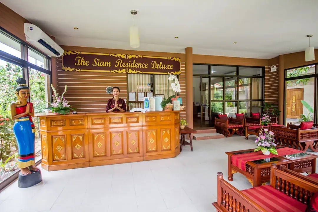 Check-in/check-out kiosk