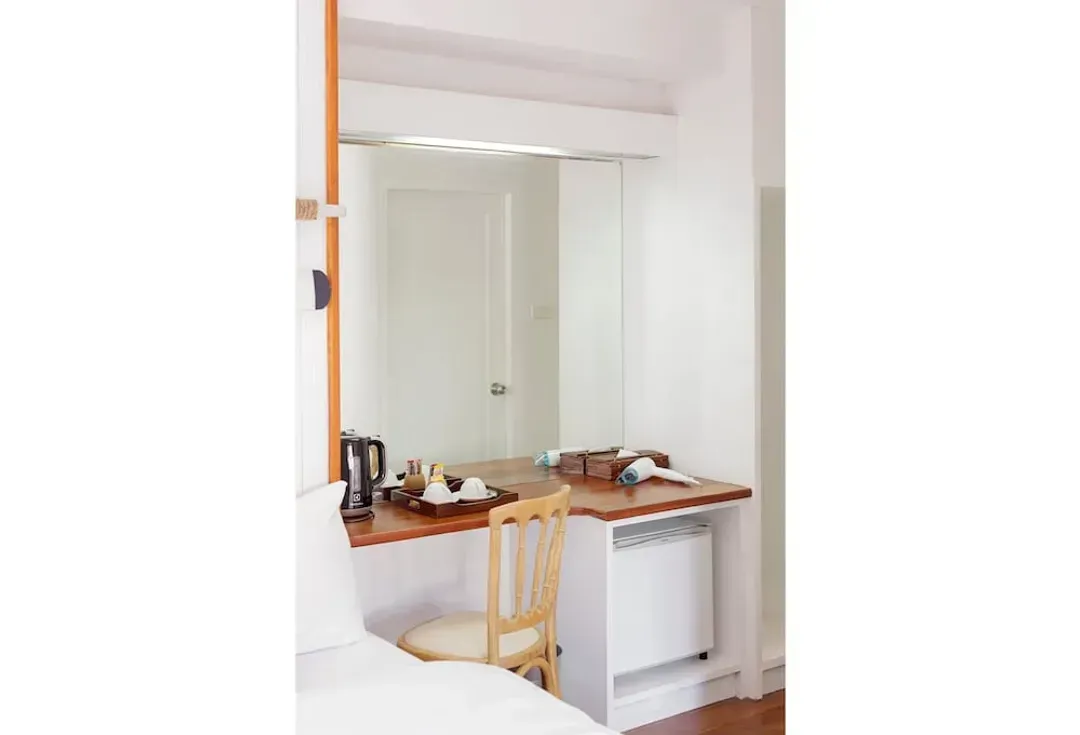 Room amenity