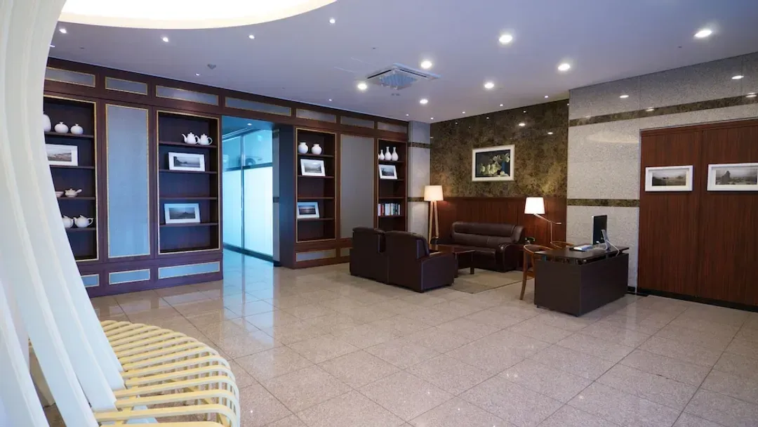 Lobby sitting area