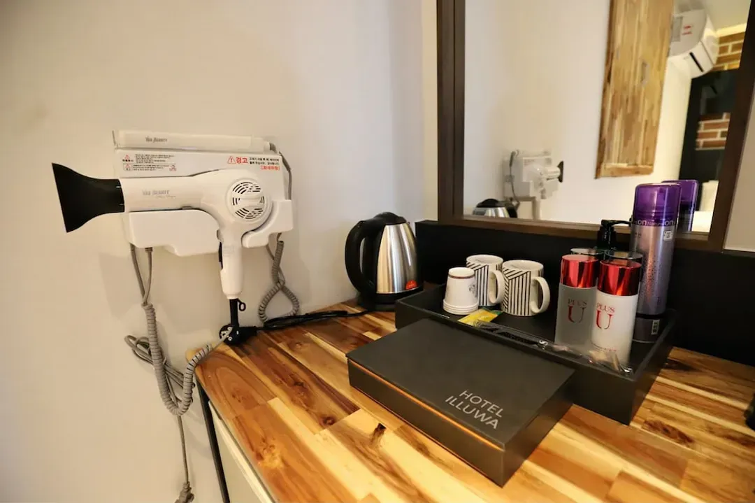 Bathroom amenities