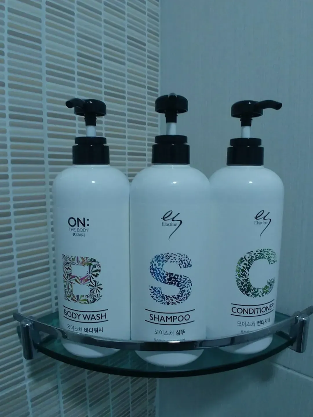 Bathroom amenities
