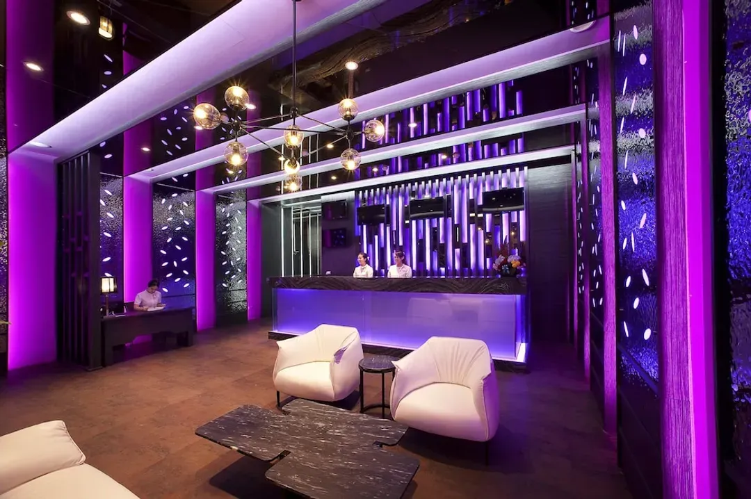Lobby sitting area