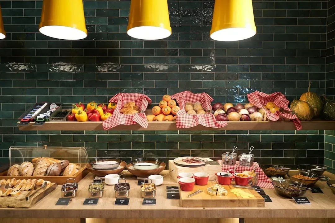 Breakfast area