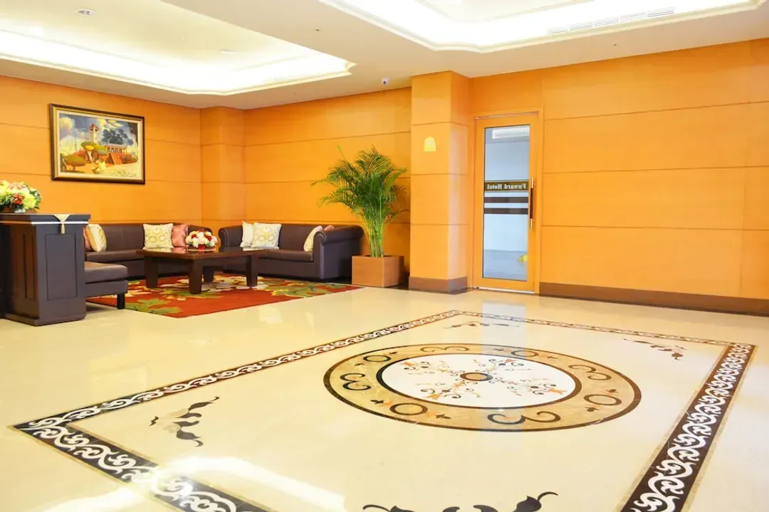 Lobby lounge