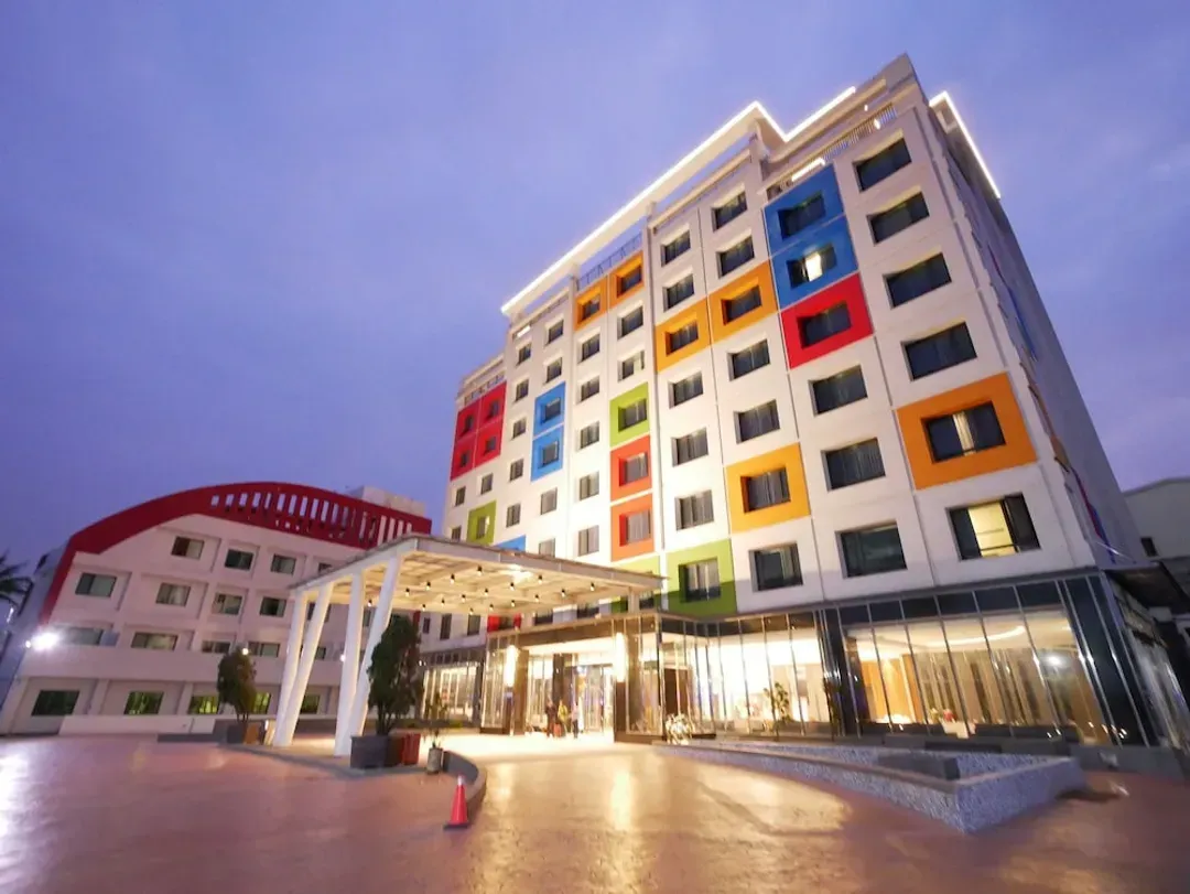 Front of property - evening/night