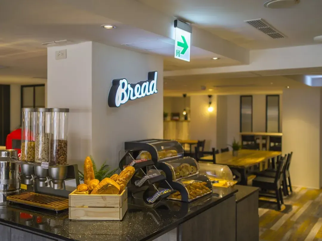 Breakfast area