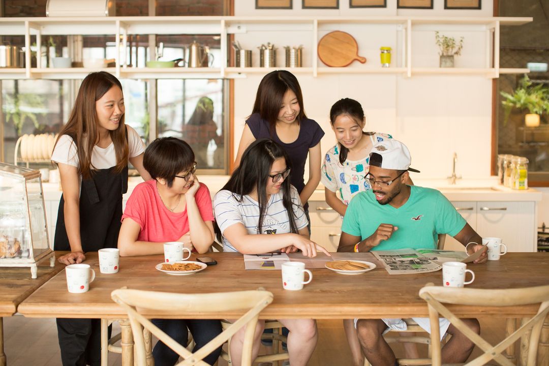 라이트 호스텔 (Light hostel)