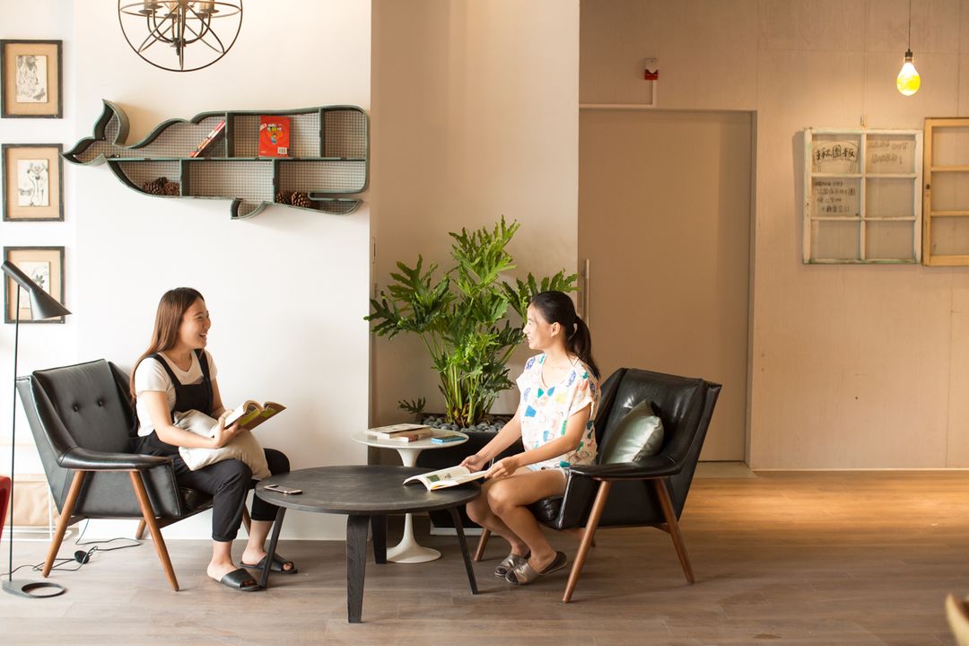 라이트 호스텔 (Light hostel)
