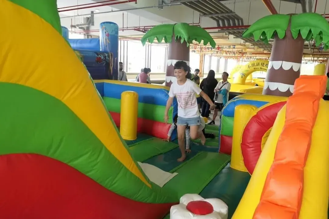 Children's play area - outdoor