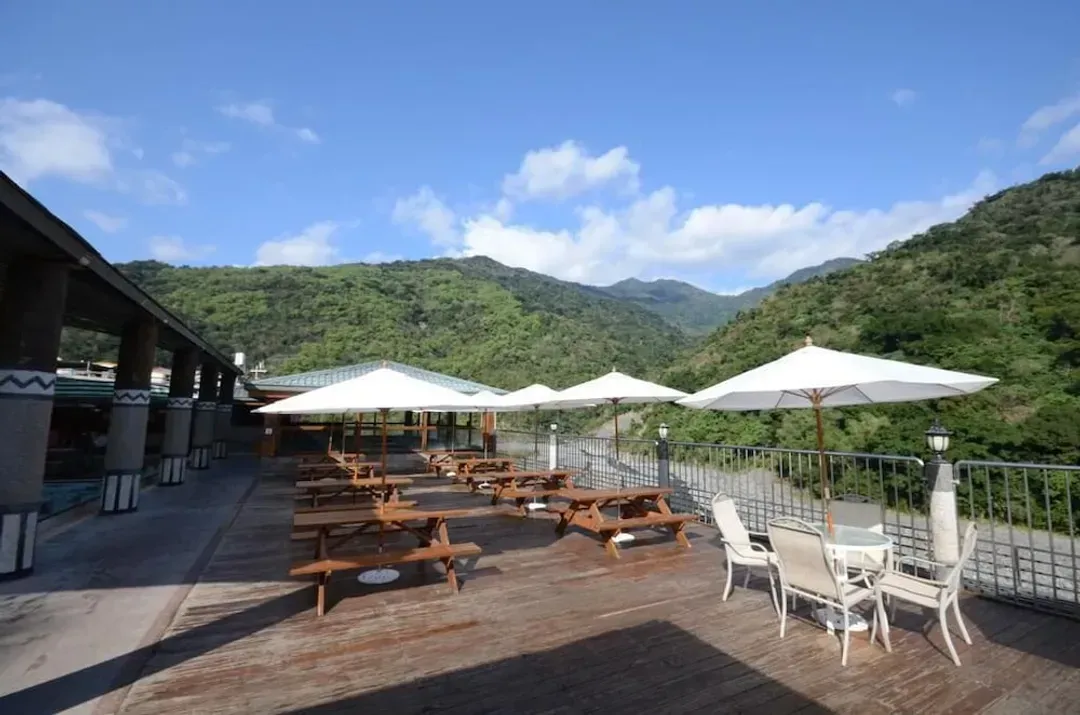 Sundeck